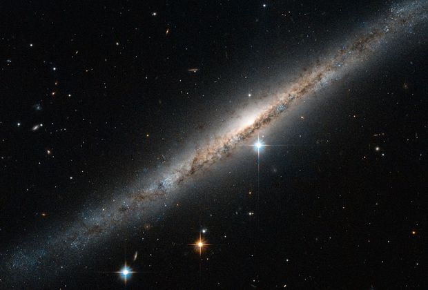 «Хаббл» сфотографировал спиральную галактику в Живописце 