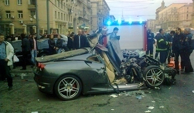 Разбитая Ferrari